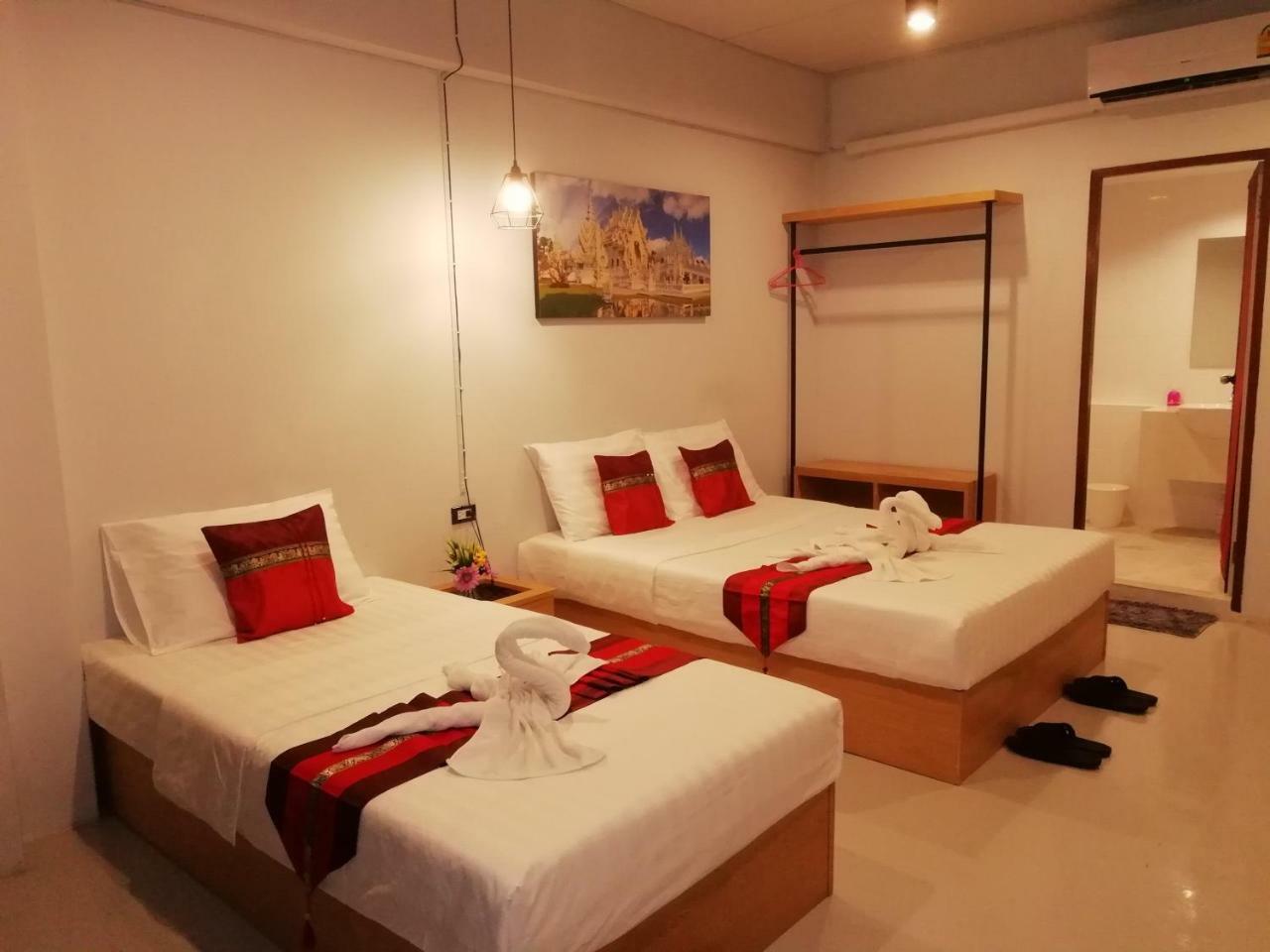 Little Lanna Guesthouse Чиангмай Экстерьер фото